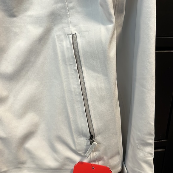 NWT Gray North Face Jacket - Picture 3 of 10